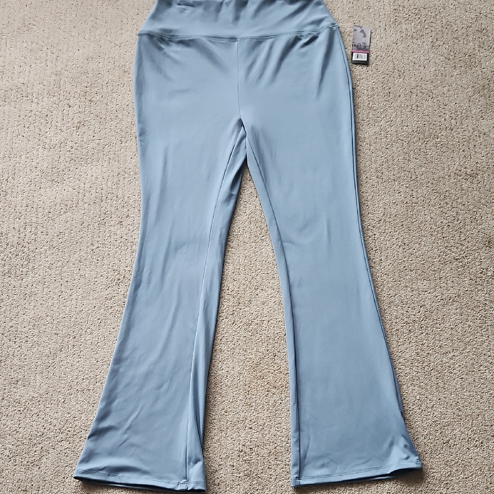 New Series 8 Mini Flare Leggings Size XL